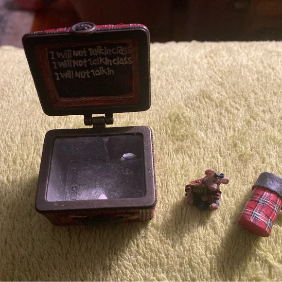 Boyds Bears Uncle Bean's Treasure Box lunch - Picture 5 of 5